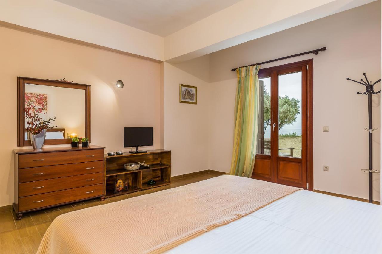 Olive Grove Apartment Skopelos Eksteriør billede