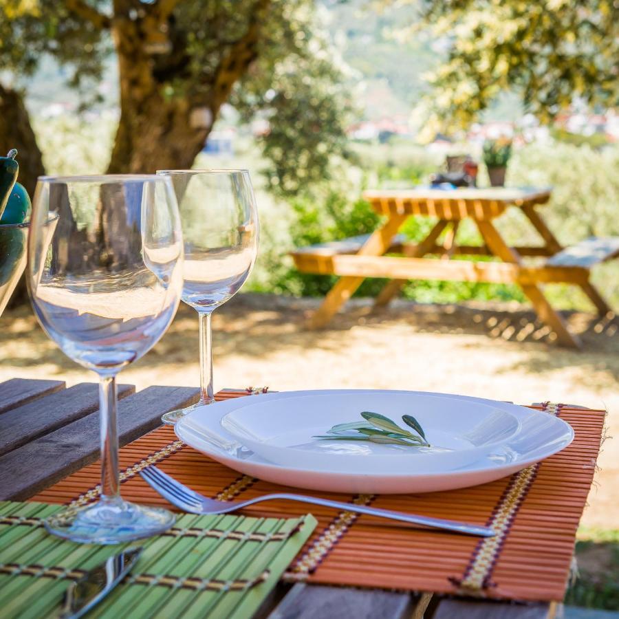 Olive Grove Apartment Skopelos Eksteriør billede