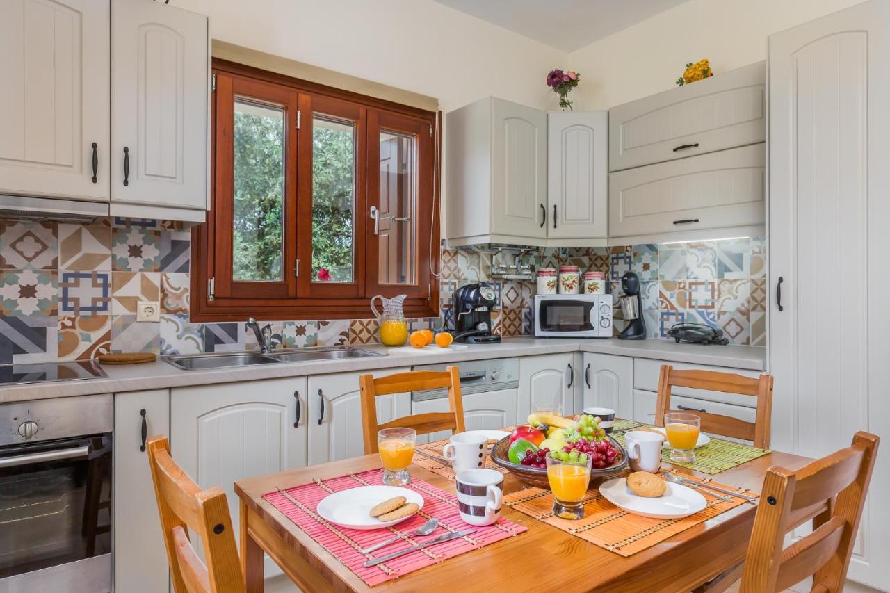 Olive Grove Apartment Skopelos Eksteriør billede